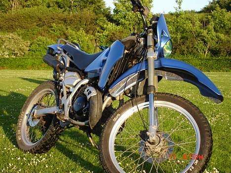 Suzuki RMX (under kniven) billede 1