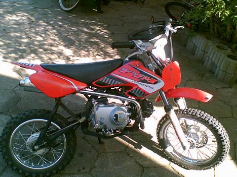 MiniBike Fym SOLGT billede 1