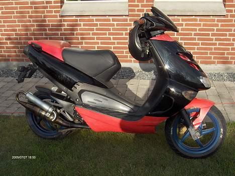 Aprilia ditech  solgt - den røde farve er mørkere i virkligheden billede 14