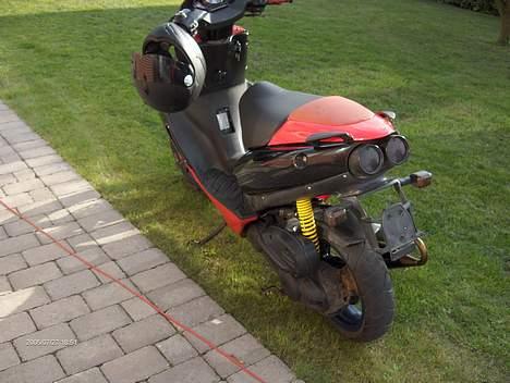 Aprilia ditech  solgt - den pæne side af scooteren billede 16