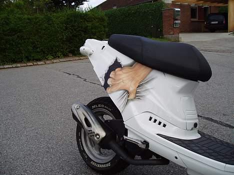 PGO Hot-tornado *Hvidunderet* billede 8