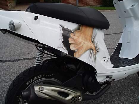 PGO Hot-tornado *Hvidunderet* billede 9