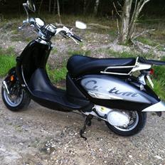 Aprilia Habana custom