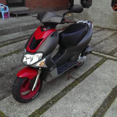 Kymco super 9