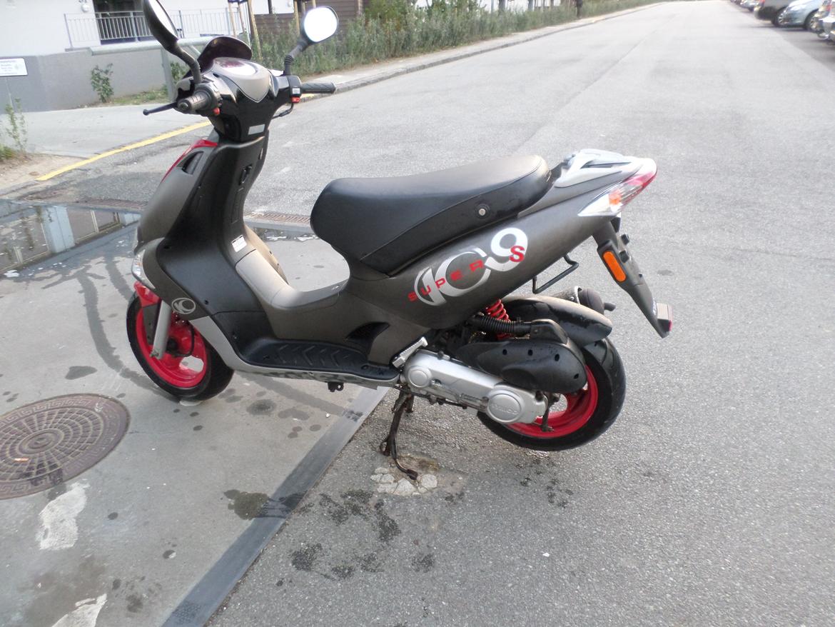 Kymco Super 9 billede 1