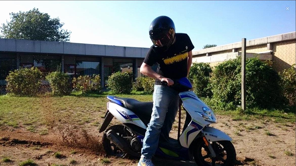 Yamaha Jog R (Solgt) - Hm why not? ;) billede 3