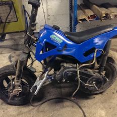 Piaggio pocket bike crosser med zip/hiper motor