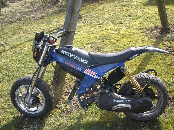 Suzuki street magic! og street-rox - den korte periode den varen street-rox, derefter blev den hugget op og solgt :)  billede 12