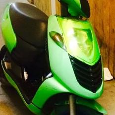 Aprilia sonic ( Tidl. Scooter)