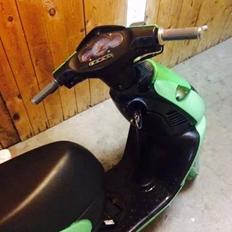 Aprilia sonic ( Tidl. Scooter)