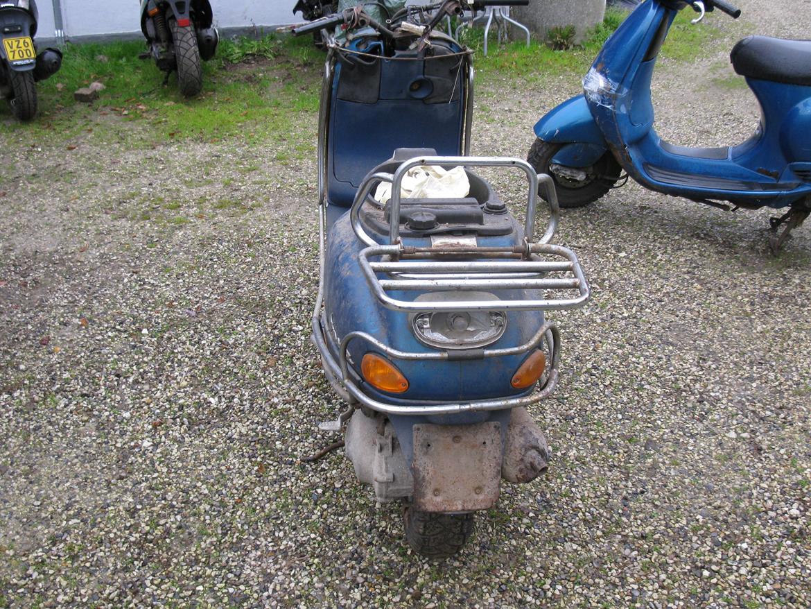 Vespa et 2 billede 6