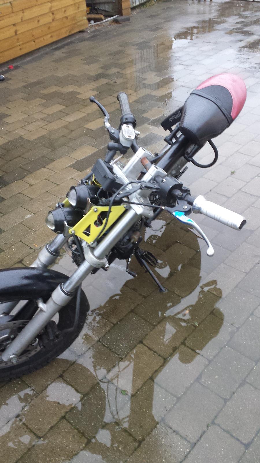 Sachs Madass billede 6