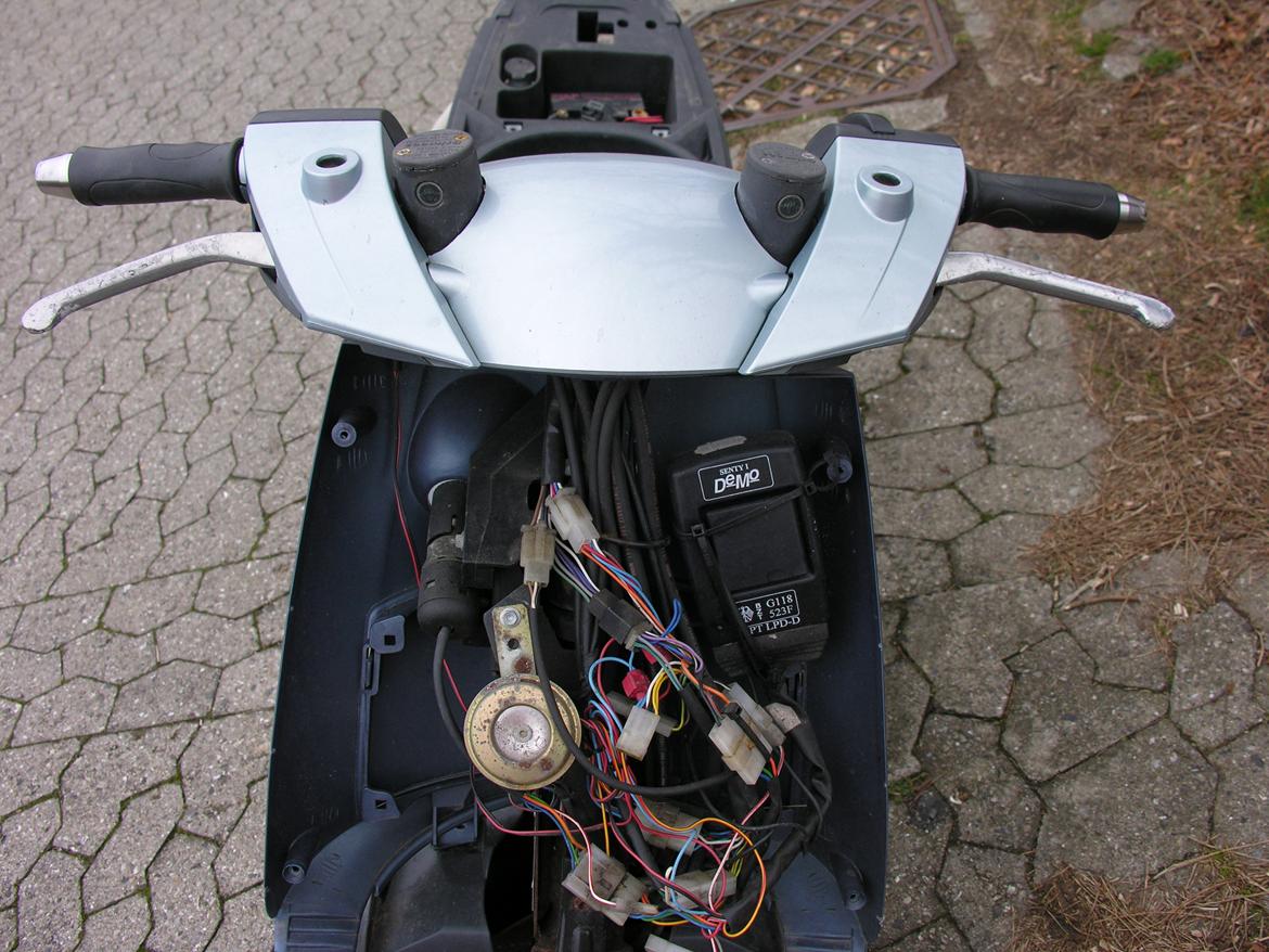 Aprilia Area51 billede 13