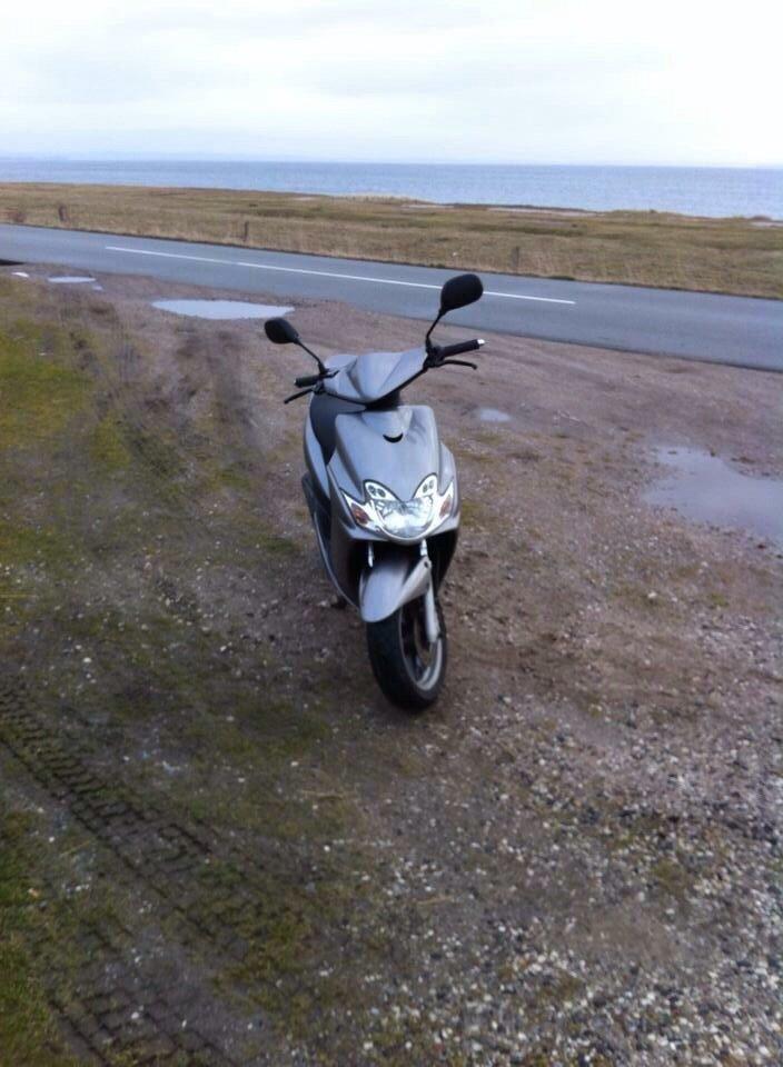 Yamaha Jog r billede 1