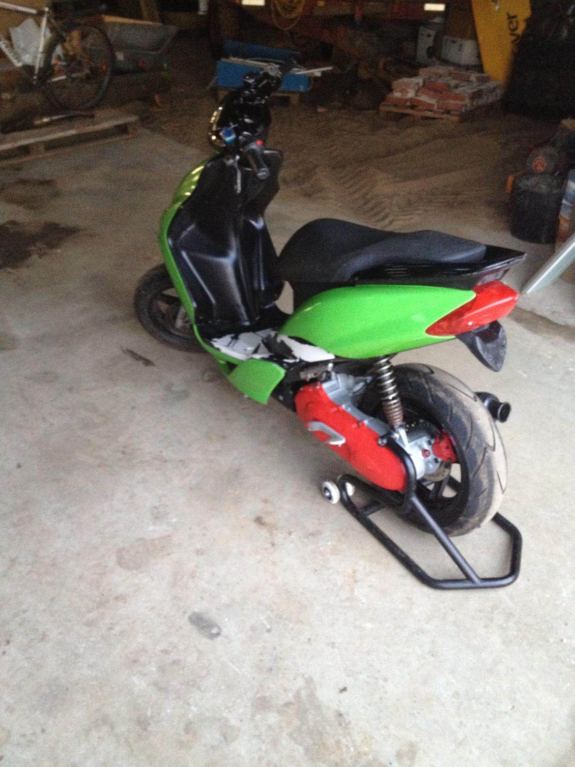 Yamaha jogrox dd standart billede 3