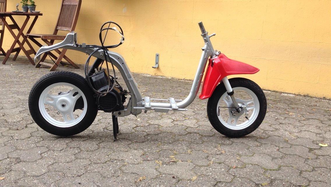 Honda Melody mini NT50 - Da min far og jeg renoverede den totalt billede 6