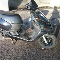 Aprilia Sonic GP (Solgt)