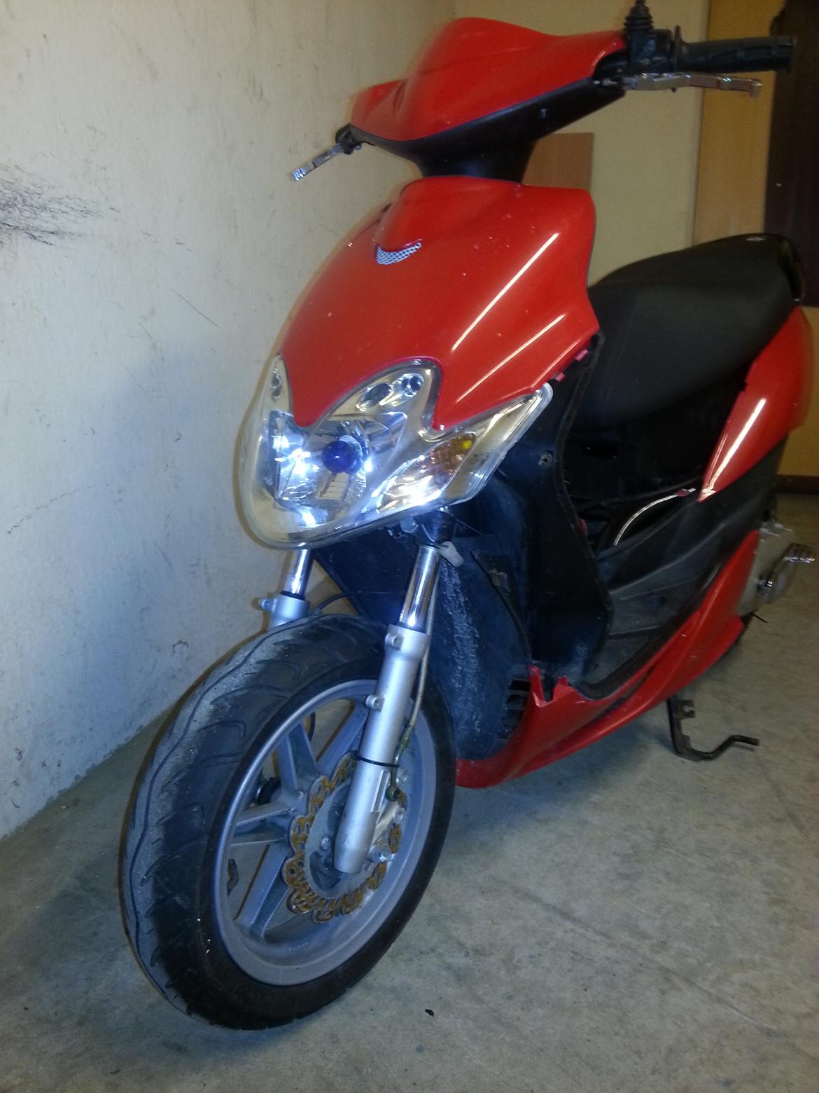 Yamaha jog r billede 1