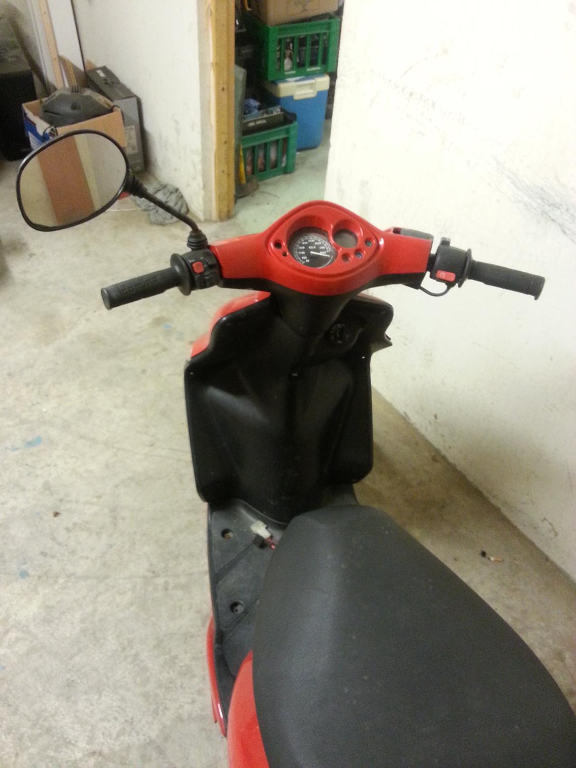 Yamaha jog r billede 5