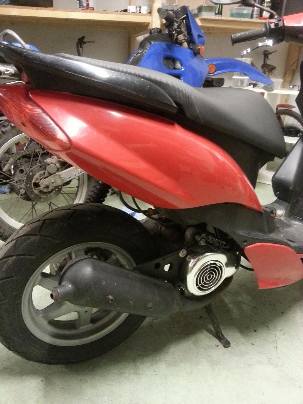 Yamaha jog r billede 7