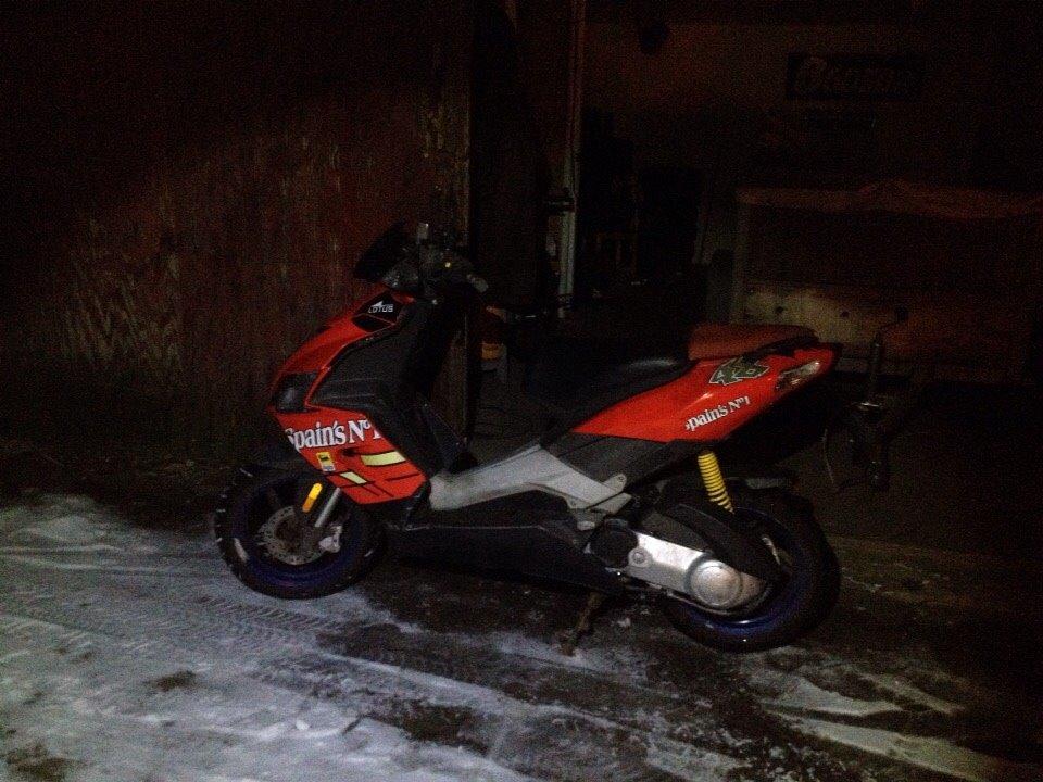 Aprilia Sr 50 Factory billede 4