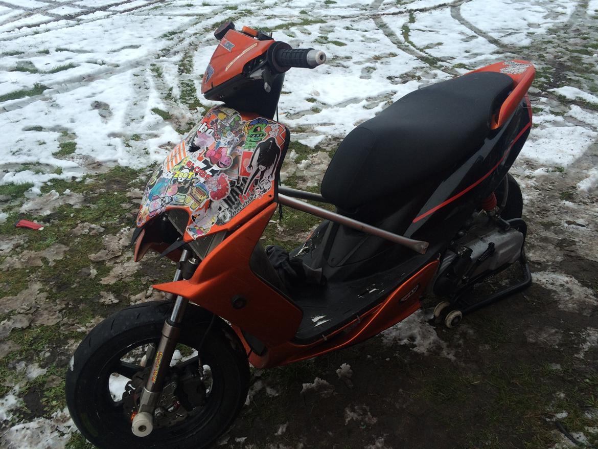 Yamaha Jog RR BB77 billede 2