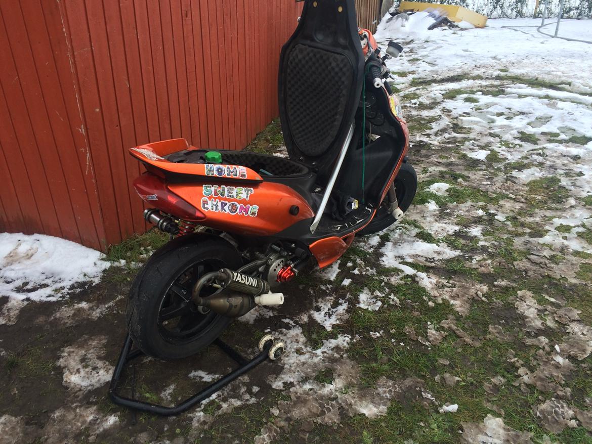 Yamaha Jog RR BB77 billede 4