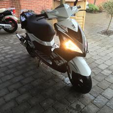 Peugeot speedfight 3