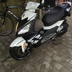 Peugeot speedfight 3