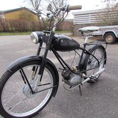 Veteraner Swell Autocykle.