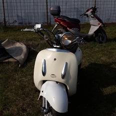 Bella Bella Retro Scooter 50 solgt for 2200