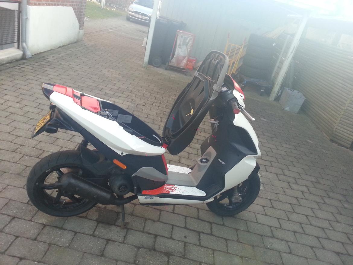 Piaggio "Danmark" NRG Power DT  billede 5
