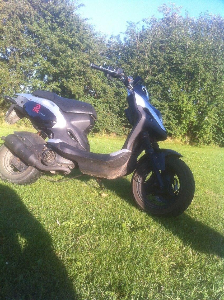 PGO Pmx naked billede 8