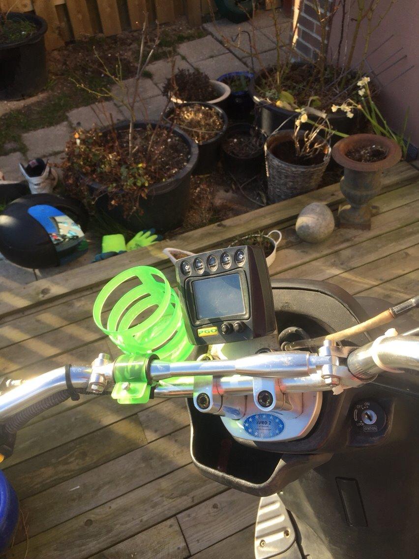 PGO Pmx naked billede 15