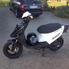 PGO Hot 50 kaseret efter påkørsel