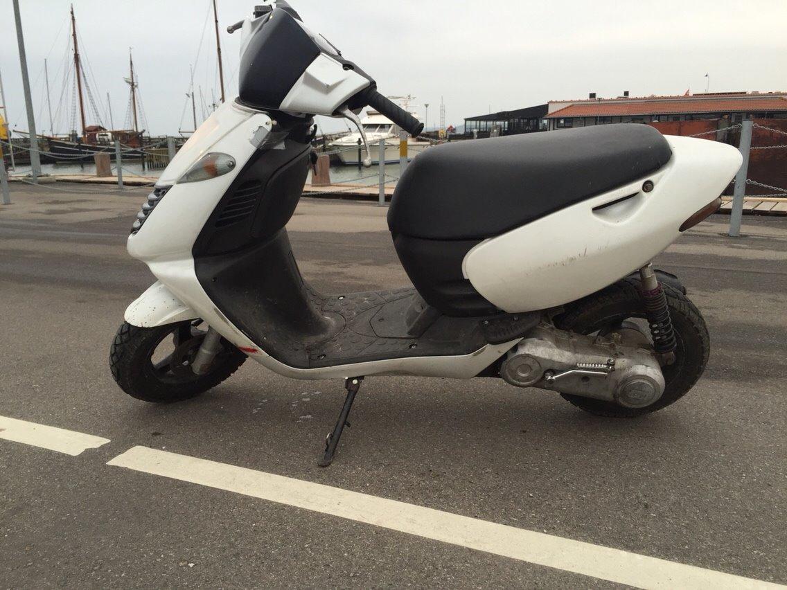 Aprilia Sonic billede 2