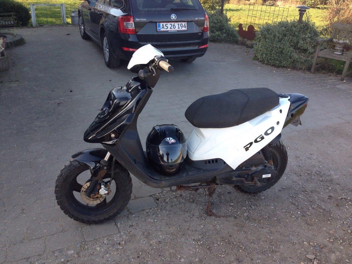 PGO Hot 50 kaseret efter påkørsel billede 1