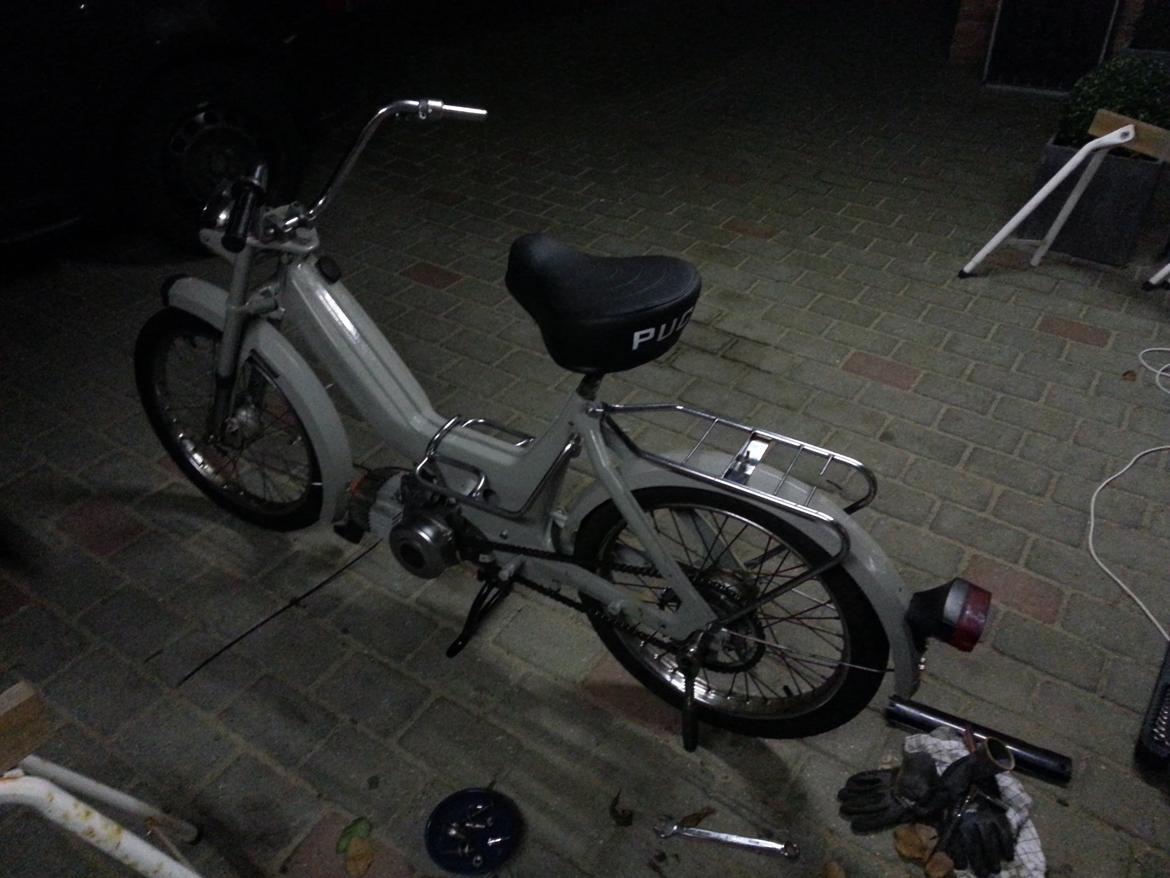 Puch Maxi K E50 - Endelig ved at blive samlet. billede 3