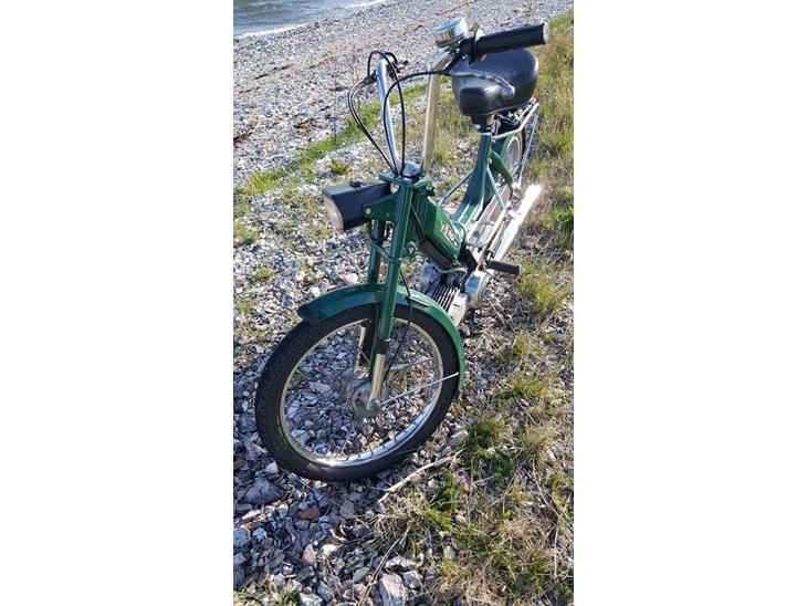 {{currentPhoto.altText}} billede {{currentPhoto.number}}