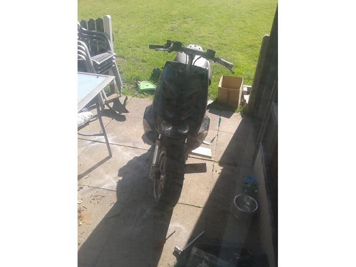 {{currentPhoto.altText}} billede {{currentPhoto.number}}