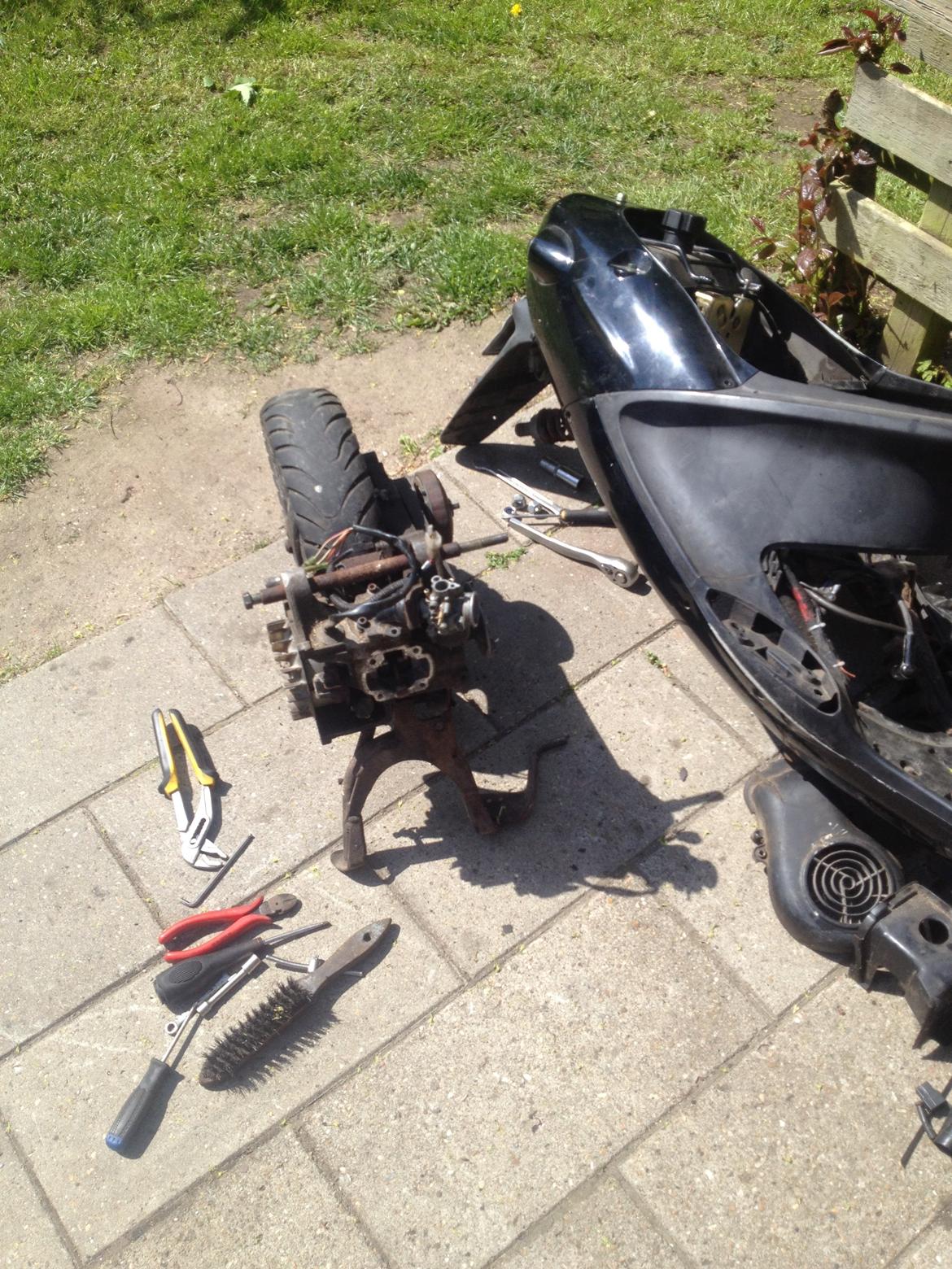 PGO Black sonic  under opbygning billede 3