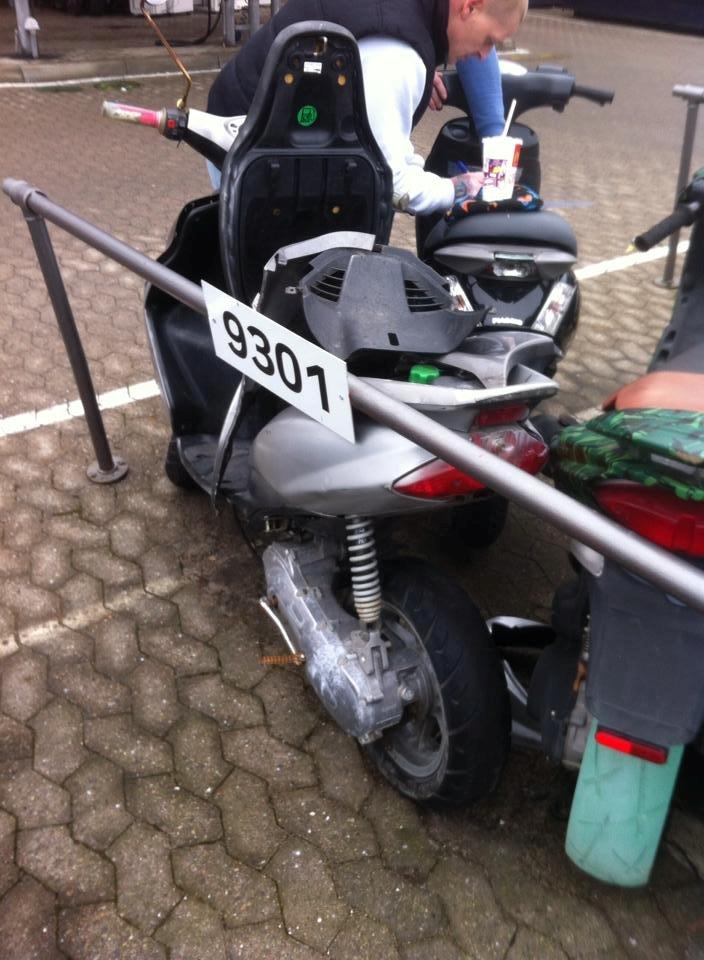 Yamaha Jog R - Da jeg hentede den fra Politistationen billede 1