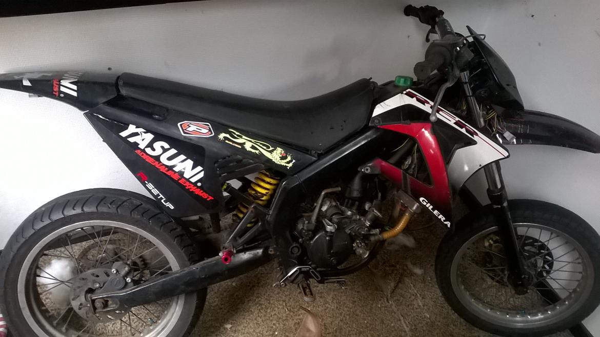 Gilera Smt  - Satte lidt af skjoldene fast Og træk den op til min PaP far for at få den i stand .  billede 20