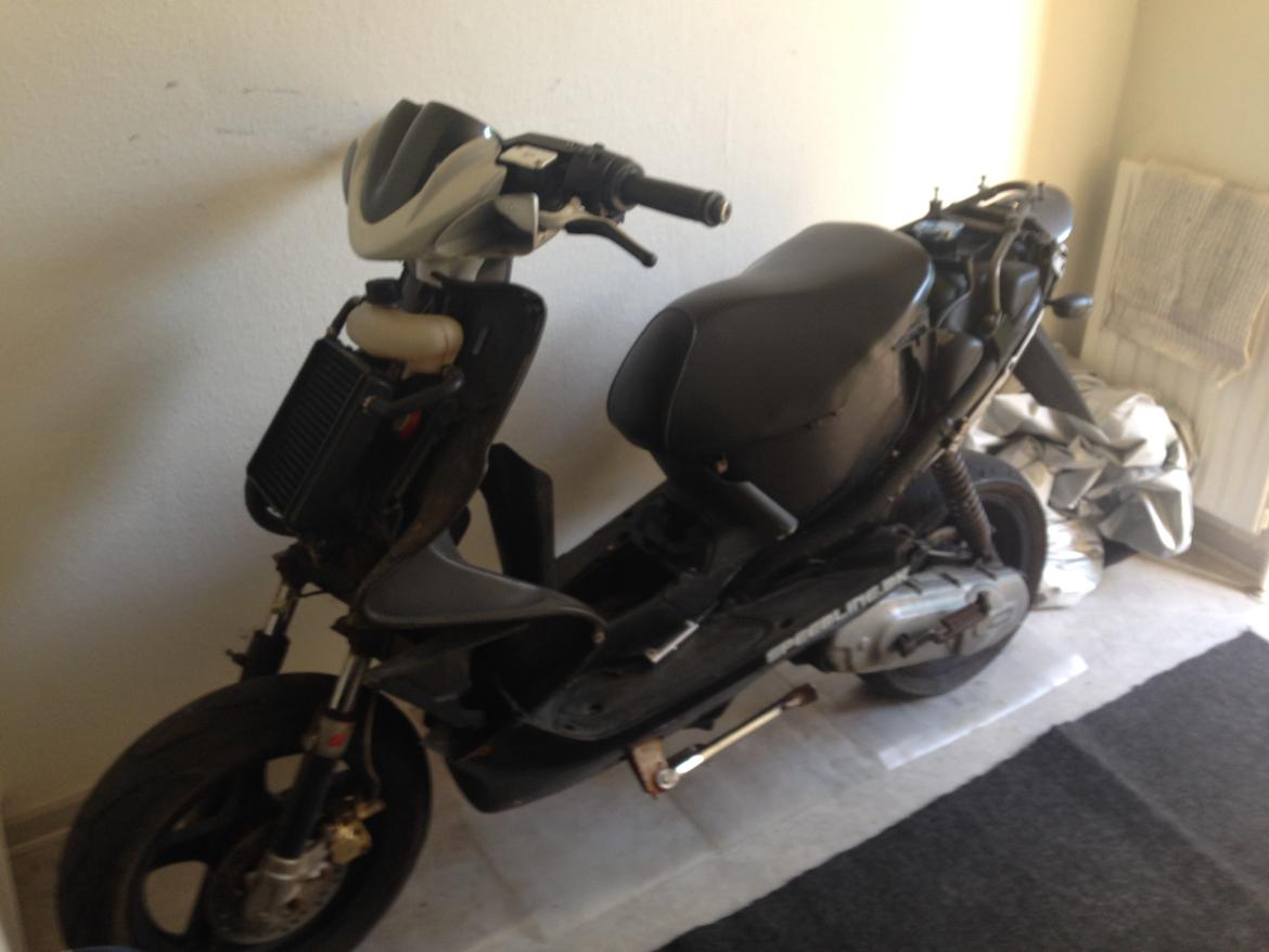 Yamaha Aerox LC - solgt - Så småt begyndt billede 13