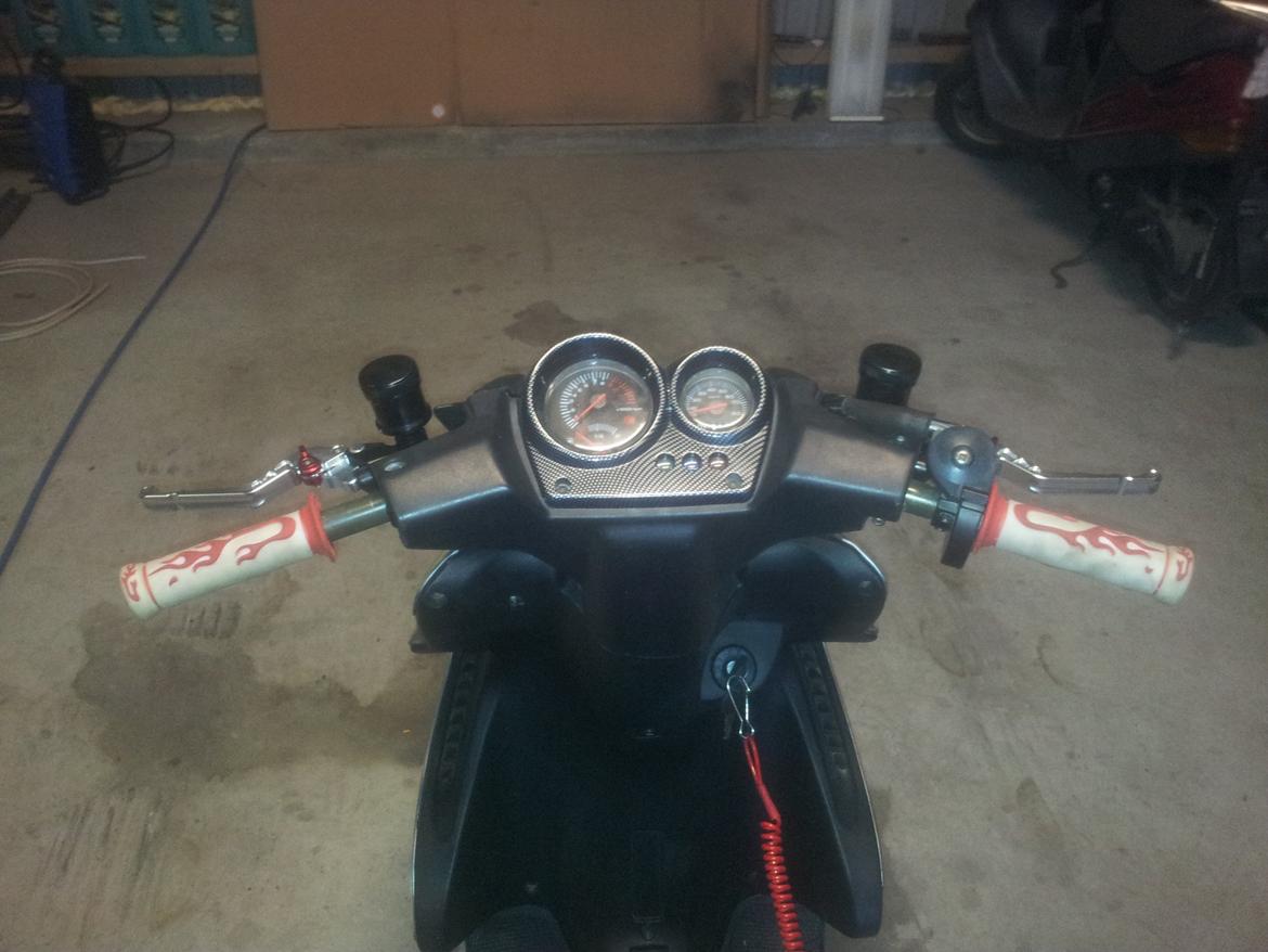 Yamaha aerox billede 10