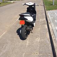 Yamaha Jog R (snehvide)