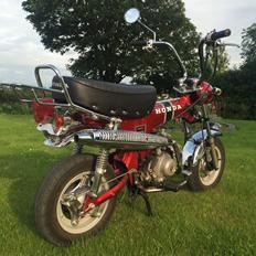 Honda DAX ST 50 - dansk