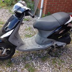 Piaggio Zip 4t 