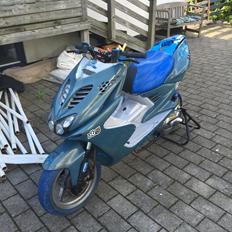 Yamaha Aerox EVO II