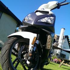 Peugeot speedfight 3